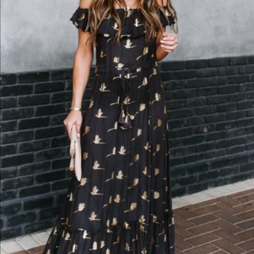 NWOT Vici Fools Paradise Off Shoulder Maxi Dress